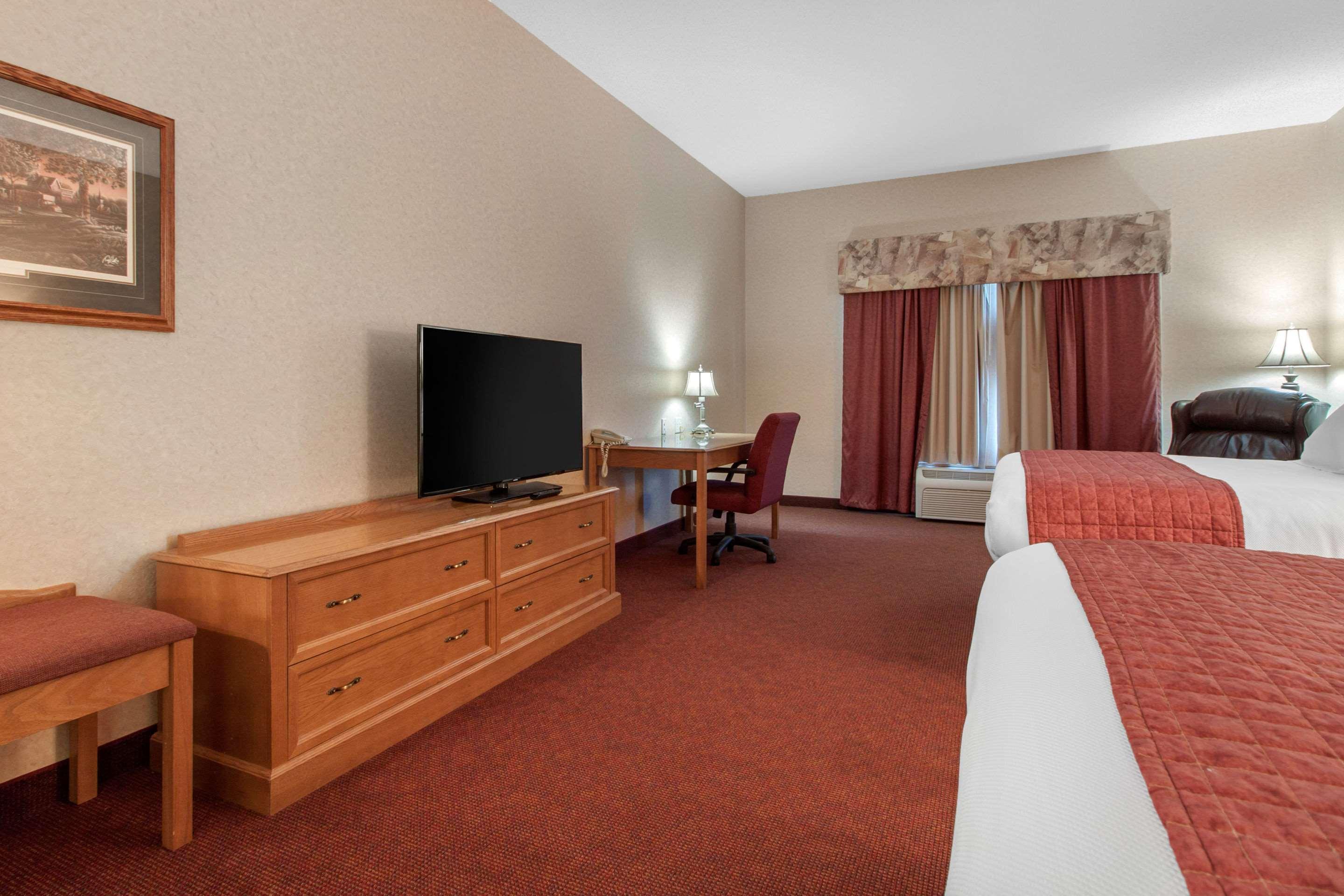 Norfolk Lodge & Suites, Ascend Hotel Collection Bagian luar foto
